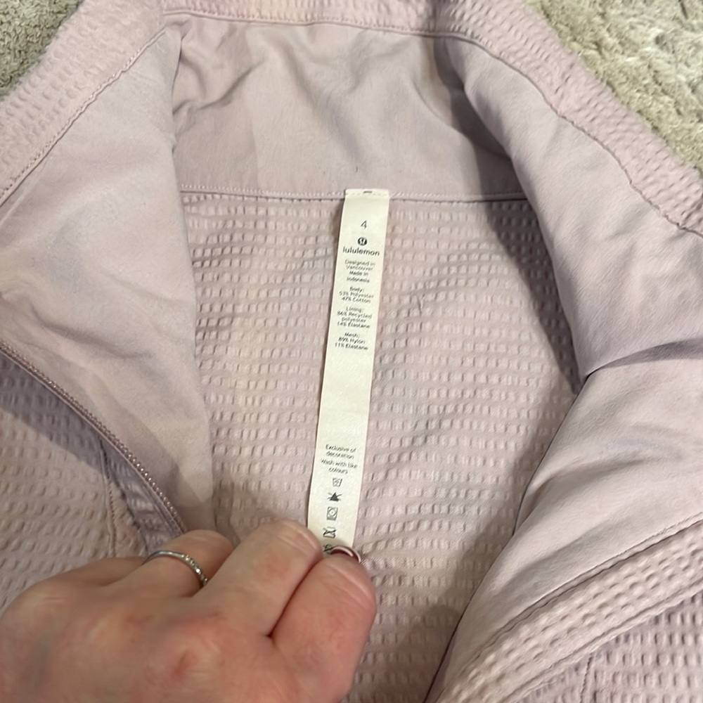 lululemon pack it light pullover jacket 4 - Picture 3 of 4